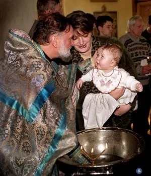Правила хрещення дитини - чи можна хрестити в пост або на паску (правила) Правила хрещення дитини - чи можна хрестити в пост або на паску