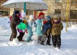 Прогулянка в дитячому садку