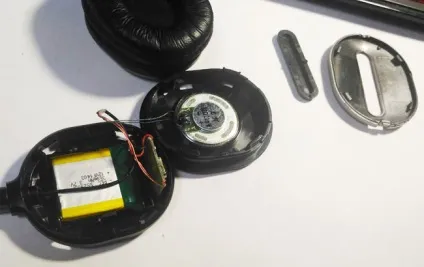 Розбирання і ремонт бездротових навушників rapoo h1030