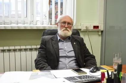 Працюйте з душею і совістю, і все буде добре (буде) Працюйте з душею і совістю, і все буде добре