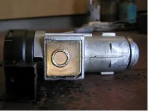 Ремонт замку запалювання (на прикладі опель omega b) (ремонт замку запалювання opel omega) Ремонт замку запалювання (на прикладі опель omega b)