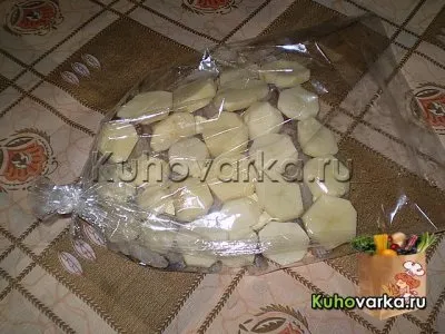 Риба в рукаві з картоплею