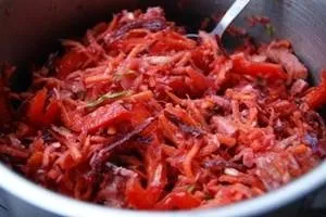 Салат - дракон - покроковий рецепт з фото на (кухарі) Салат - дракон - покроковий рецепт з фото на