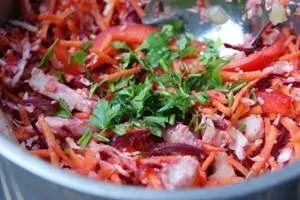 Салат - дракон - покроковий рецепт з фото на (страви) Салат - дракон - покроковий рецепт з фото на
