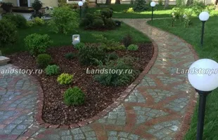 Садові доріжки з бруківки на дачі, красиві фото, укладання (доріжки) Садові доріжки з бруківки на дачі, красиві фото, укладання
