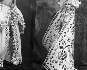 Широкий ремінь з якими речами поєднувати (yves saint laurent) Широкий ремінь з якими речами поєднувати