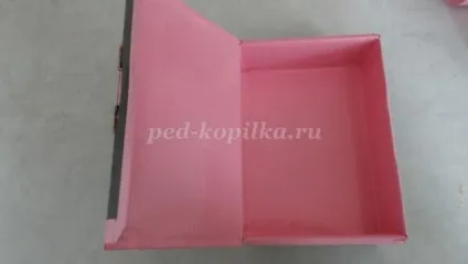 Шкатулка своїми руками в техніці імітації шкіри рептилії (шкіри) Шкатулка своїми руками в техніці імітації шкіри рептилії