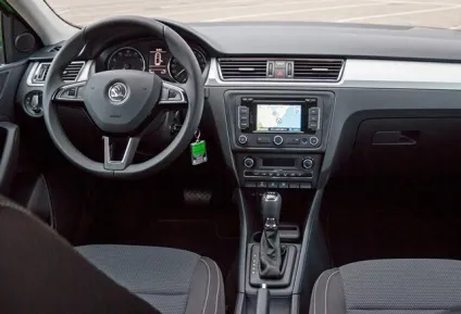 Шкода рапід (skoda rapid) або Хендай Соляріс (hyundai solaris) - порівняння двох бюджетних (рапід) Шкода рапід (skoda rapid) або Хендай Соляріс (hyundai solaris) - порівняння двох бюджетних