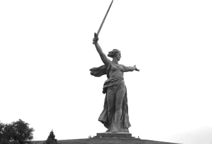 Скульптура «родина-мать зовет! »В Полтавае (« Батьківщина-мати кличе Полтавае) Скульптура «родина-мать зовет! »В Полтавае