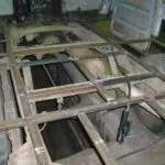 Зрізаємо болгаркою гнилої метал з УАЗа буханки (своїми руками Запис) Зрізаємо болгаркою гнилої метал з УАЗа буханки