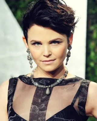 Стрижки для круглого особи на довгі, середні і короткі волосся (стрижки) Стрижки для круглого особи на довгі, середні і короткі волосся