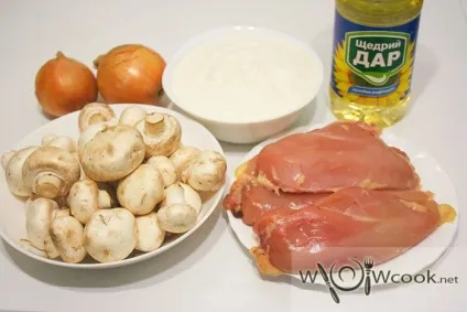Тушкована курка з печерицями (рецепти з курки) Тушкована курка з печерицями