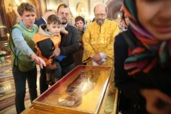 У мощей святителя Миколая я бачила справжні чудеса »- православний журнал - Фома (мощей) У мощей святителя Миколая я бачила справжні чудеса »- православний журнал - Фома