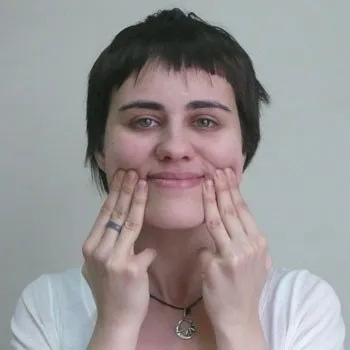 Вправи для м'язів обличчя