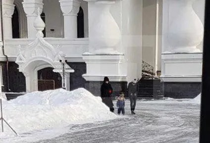 У сергея лазарева є син скільки йому років фото (Серегей лазарев) У сергея лазарева є син скільки йому років фото