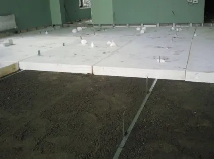 Утеплення підлоги в приватному будинку пінопластом своїми руками