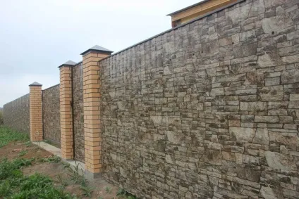 Види профнастилу з природним покриттям під камінь, дерево і цегла (дерево) Види профнастилу з природним покриттям під камінь, дерево і цегла