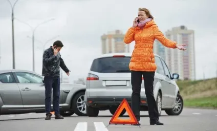 Винуватець ДТП без страховки що робити і як стягнути збитки у 2017 році (збиток) Винуватець ДТП без страховки що робити і як стягнути збитки у 2017 році