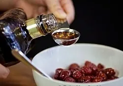 Вишневий десерт з вершками (рецепт з фото)