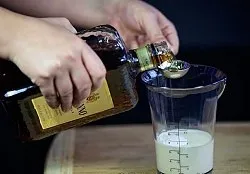 Вишневий десерт з вершками (рецепт з фото)