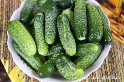 Хрусткі мариновані огірки на зиму в банках (хрусткі) Хрусткі мариновані огірки на зиму в банках