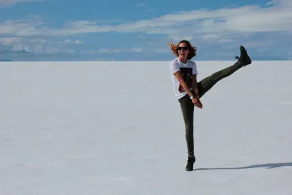 Навіщо вона це зробила girls in travel - the devochki