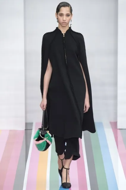 100 Модних ідей пончо, Кейп і накидки 2017 року на фото (Кейп) 100 Модних ідей пончо, Кейп і накидки 2017 року на фото