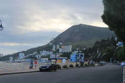 Алушта і професорський куточок (Алушта) Алушта і професорський куточок