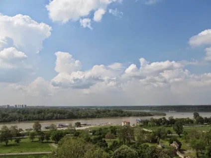 Angiola, нудно, як в Боснії на травневі свята (angiola) Angiola, нудно, як в Боснії на травневі свята