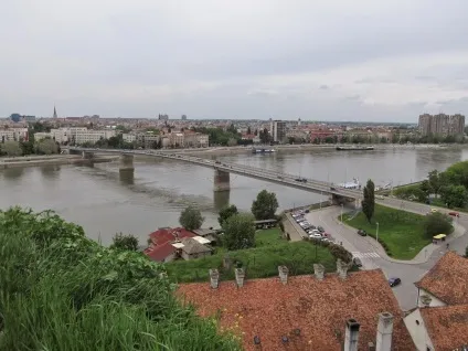 Angiola, нудно, як в Боснії на травневі свята (angiola) Angiola, нудно, як в Боснії на травневі свята