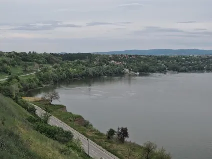 Angiola, нудно, як в Боснії на травневі свята (angiola) Angiola, нудно, як в Боснії на травневі свята