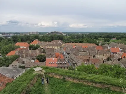 Angiola, нудно, як в Боснії на травневі свята (angiola) Angiola, нудно, як в Боснії на травневі свята