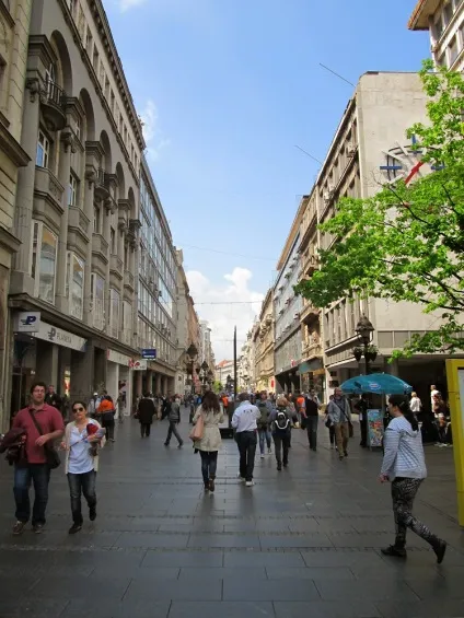 Angiola, нудно, як в Боснії на травневі свята (angiola) Angiola, нудно, як в Боснії на травневі свята