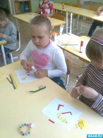 Аплікація методом обривання паперу «курча»