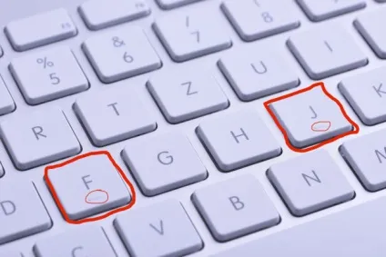 Ось навіщо, виявляється, потрібні всі ці штуки! 25 справжніх призначень звичних речей - фактрум (ковпачку кулькової ручки) Ось навіщо, виявляється, потрібні всі ці штуки! 25 справжніх призначень звичних речей - фактрум