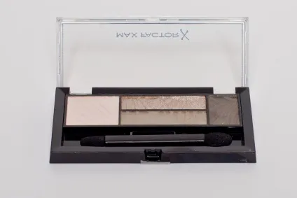 Всі відтінки палетки smokey eye drama kit max factor, beauty insider (всі відтінки) Всі відтінки палетки smokey eye drama kit max factor, beauty insider