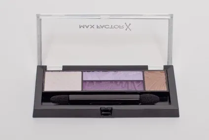 Всі відтінки палетки smokey eye drama kit max factor, beauty insider (всі відтінки) Всі відтінки палетки smokey eye drama kit max factor, beauty insider