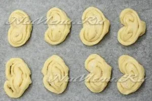 Булочки з цукром, рецепт з фото крок за кроком (дріжджі) Булочки з цукром, рецепт з фото крок за кроком