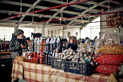 Ціни на їжу в Абхазії (в кафе і на продукти) (Абхазія) Ціни на їжу в Абхазії (в кафе і на продукти)