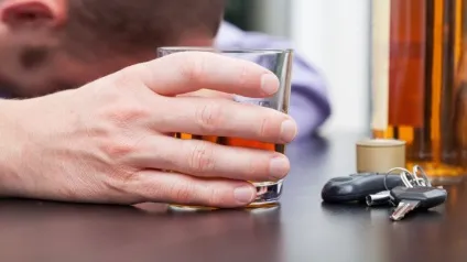 Що таке алкозамок