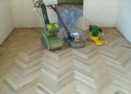 Що спочатку, шпалери або ламінат правильна послідовність ремонтних робіт (шпалери) Що спочатку, шпалери або ламінат правильна послідовність ремонтних робіт