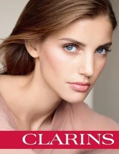Clarins true radiance тональний крем з ефектом сяйва (тональний) Clarins true radiance тональний крем з ефектом сяйва