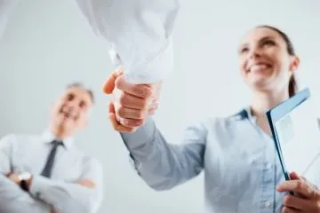Cистема плаваючих окладів як стимул поліпшення продуктивності