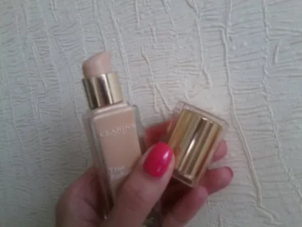 Clarins true radiance тональний крем з ефектом сяйва (true) Clarins true radiance тональний крем з ефектом сяйва