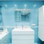 Декор приміщень блакитний кахель «камила» у ванній