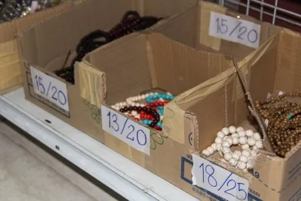 Дешевий оптово-роздрібний магазин сувенірів в центрі Паттайя (магазин Паттайя сувенір) Дешевий оптово-роздрібний магазин сувенірів в центрі Паттайя