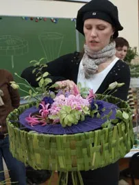 Художній букет на декоративному каркасі