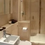 Дизайн ванної кімнати 2 кв м Існуючий інтер'єру плиткою, панелями пвх в брежневка (кімнати) Дизайн ванної кімнати 2 кв м Існуючий інтер'єру плиткою, панелями пвх в брежневка
