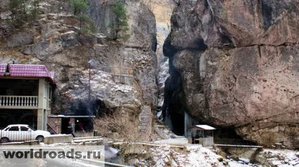 Дорога на Чегемские водоспади кабардино-Балкарії, дороги світу (Чегемские) Дорога на Чегемские водоспади кабардино-Балкарії, дороги світу