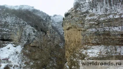 Дорога на Чегемские водоспади кабардино-Балкарії, дороги світу (Чегемській ущелина) Дорога на Чегемские водоспади кабардино-Балкарії, дороги світу